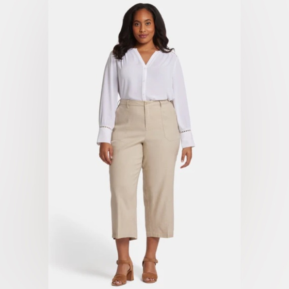 NYDJ khaki LiftTuck Technology linen viscose cropped flat front pants, 14W.